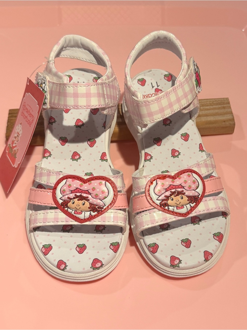 Strawberry shortcake Character Pink Kids Sandals with Velcro straps size 11 NWT